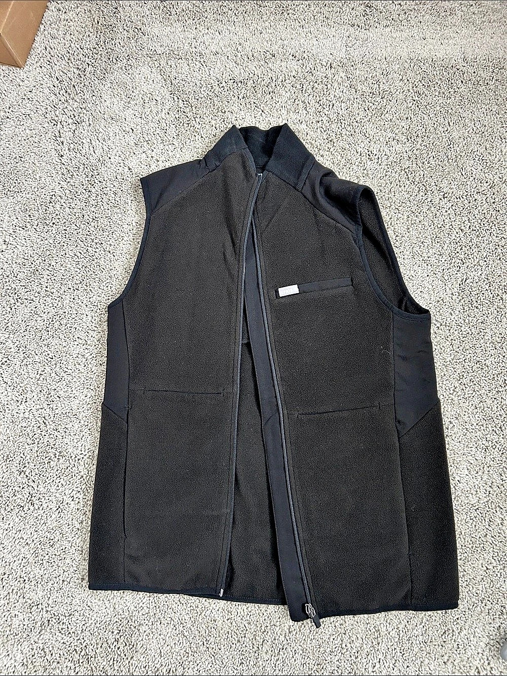 FIGS On-Shift Fleece Vest Women’s Black